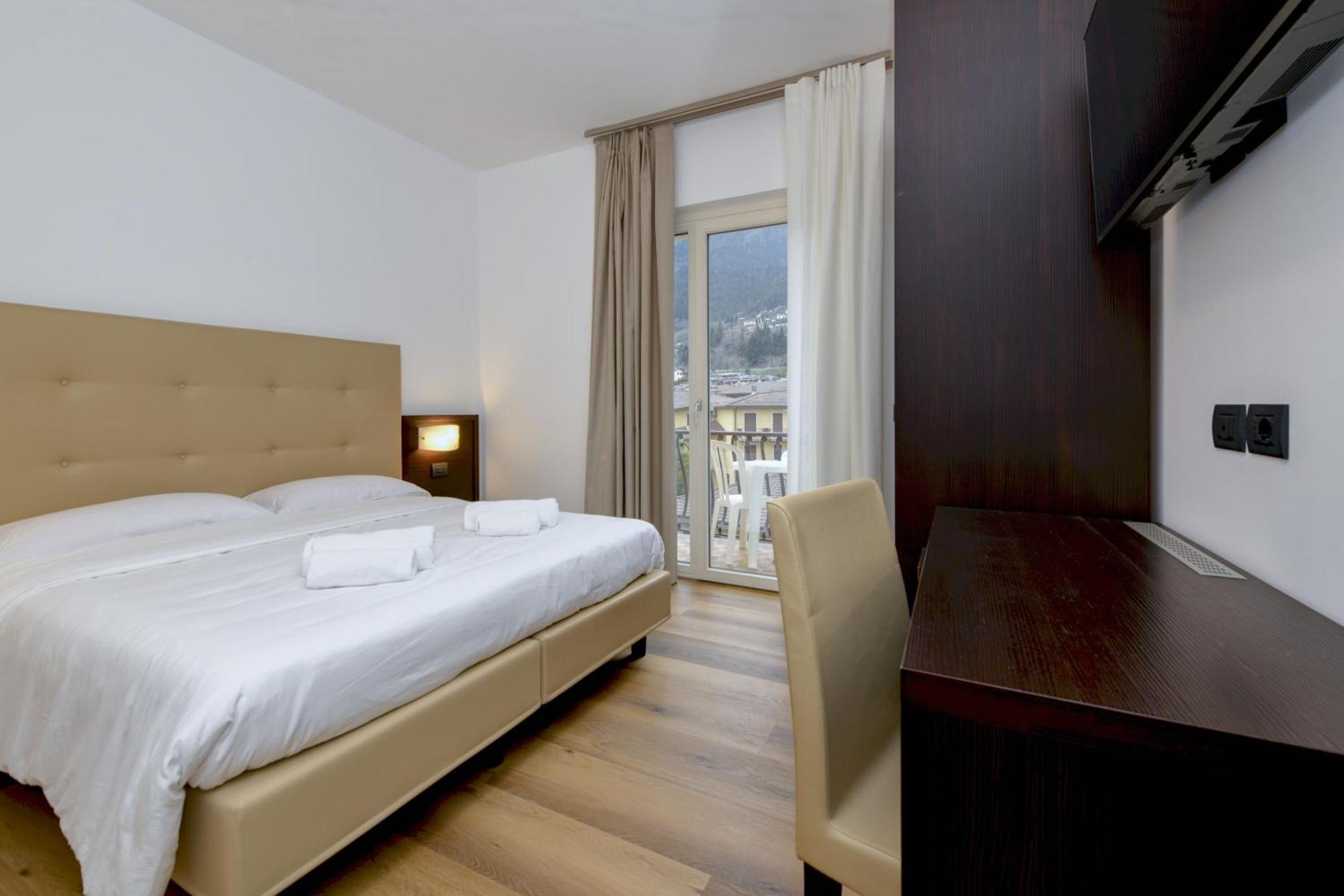 Hotel Bellavista Tignale Ngoại thất bức ảnh