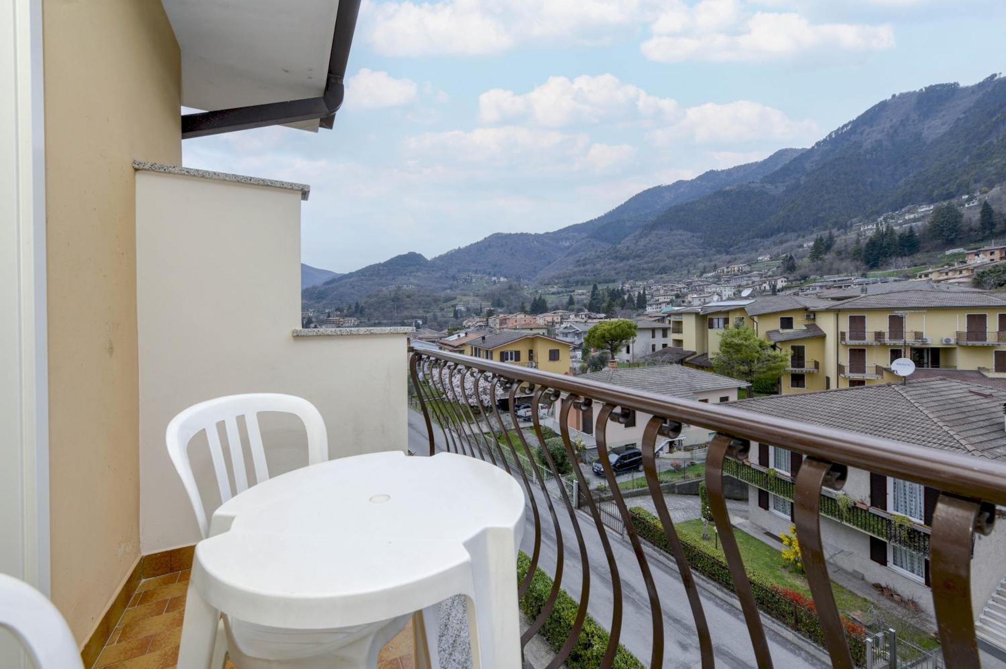 Hotel Bellavista Tignale Ngoại thất bức ảnh