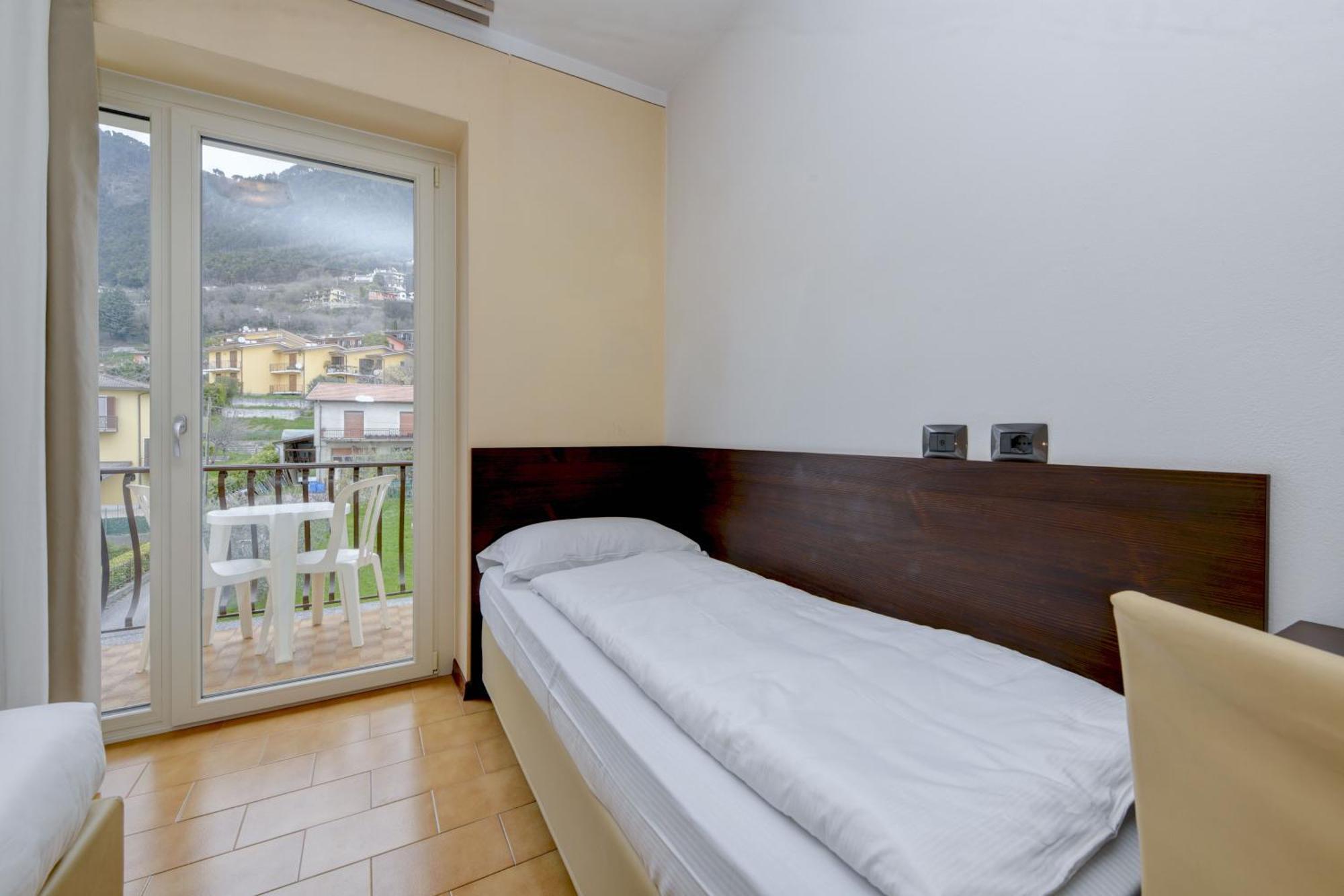 Hotel Bellavista Tignale Ngoại thất bức ảnh